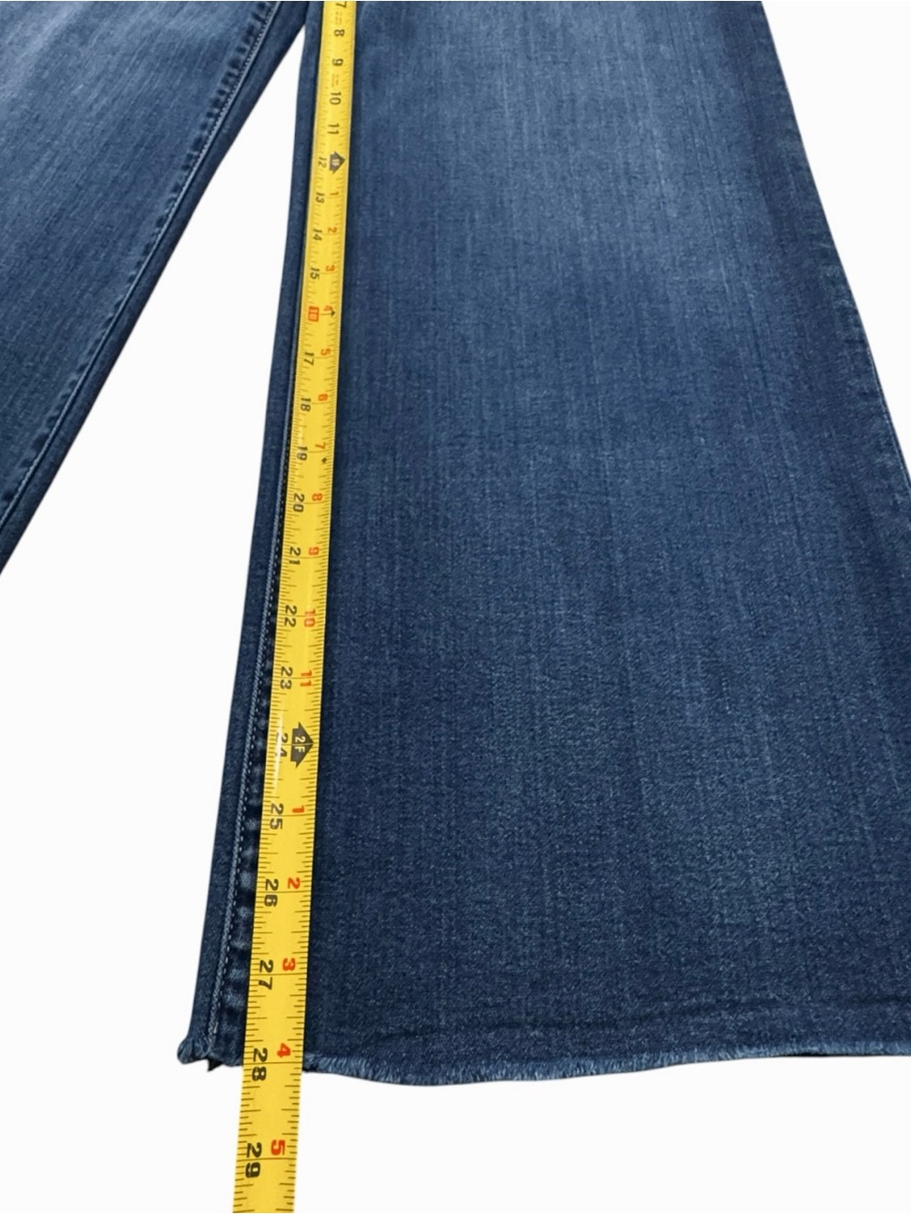 NEW! KUT from the Kloth Meg Wide Leg High Rise Raw Hem Jeans – Size 8 - Picture 8 of 8